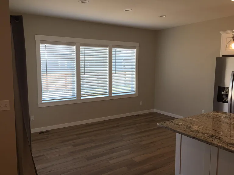 2132 Currant St — Photo 10