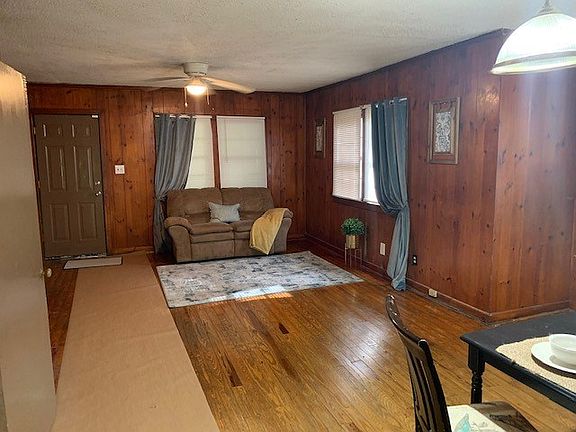 2nd image of 202 McKinley St