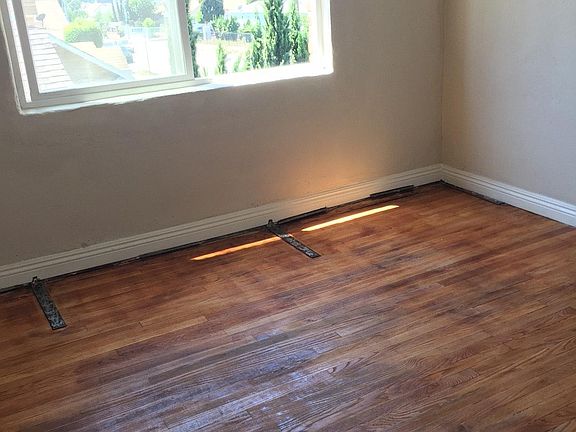 3rd image of 962 N Wilton Pl APT 7