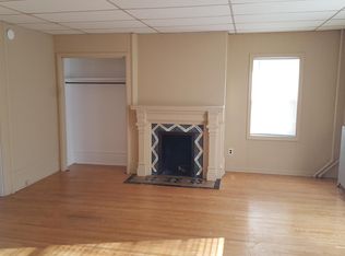 326 N 1st St APT 1, Rockford, IL 61107
