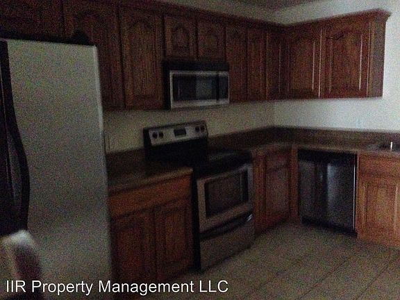 5th image of 2006 Clover Ln