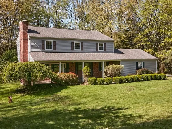 64 Chardavoyne Road, Warwick, NY 10990