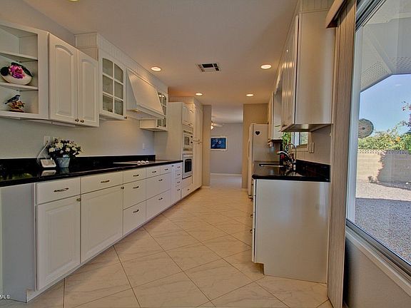 5th image of 9721 W Appaloosa Dr