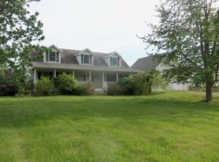 738 E Blackmore Rd, Mayville, MI 48744