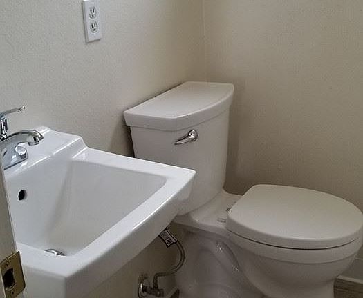 2nd image of 1209 Tijeras Ave NE APT 5