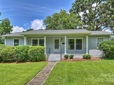 3729 Woodleaf Rd, Charlotte, NC, 28205