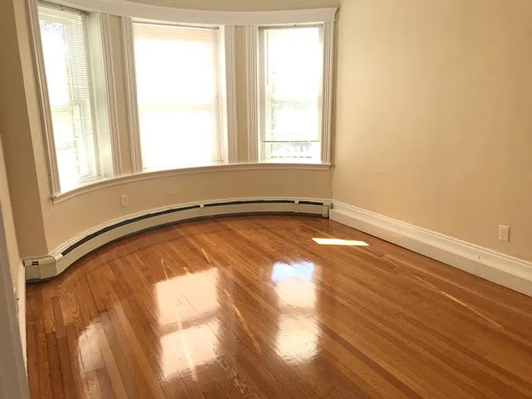 1325 Commonwealth Ave #52 — Photo 8