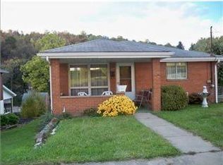 307 Sloan Ave, Jeannette, PA 15644