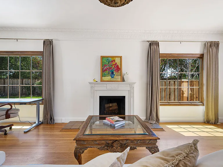 2052 Alameda Way — Photo 6