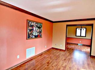 700 Edgewood Dr, Sheffield, AL 35660