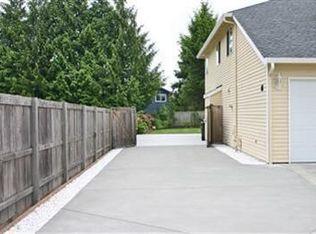 11662 SE 230th Pl, Kent, WA 98031