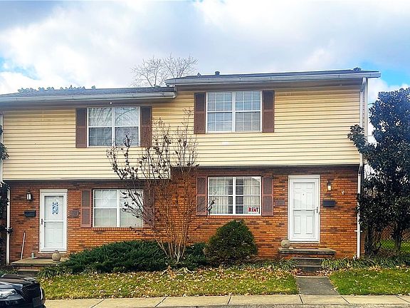 2nd image of 2032 17th St
