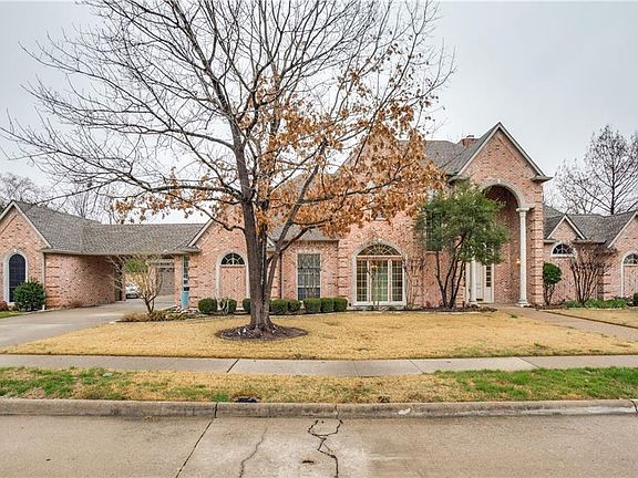 4th image of 2809 Saint Charles Dr