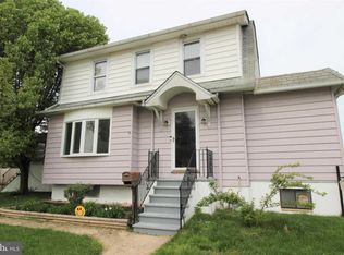 319 Belmont Ave, Folsom, PA 19033