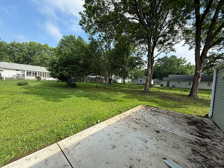 608 S Olive St — Photo 23