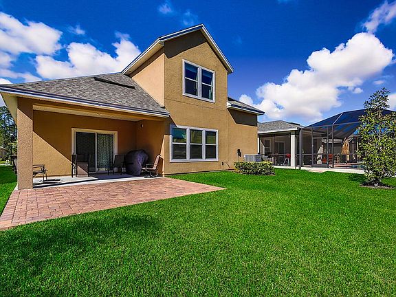 2nd image of 318 Wayfare Ln