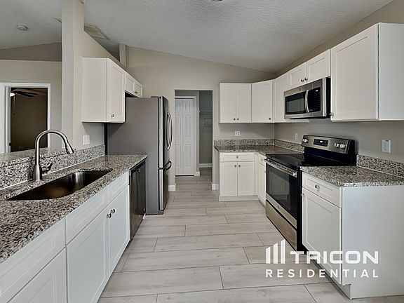 4th image of 1436 Crane Creek Blvd