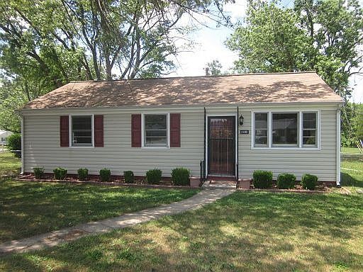 1st image of 2400 Beck Dr