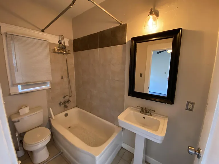 512 Branard St #A — Photo 10