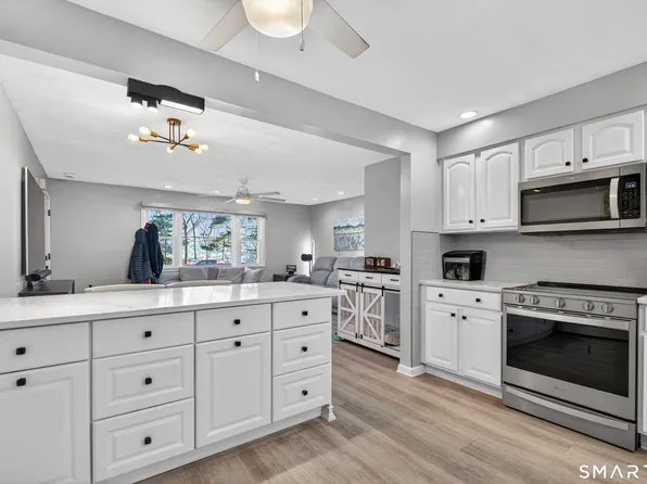 57 Hibiscus Street APT 1, Fairfield, CT 06825