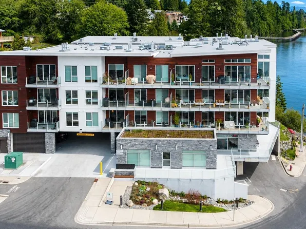 1820 Maple Ave S #204, Sooke, BC V9Z