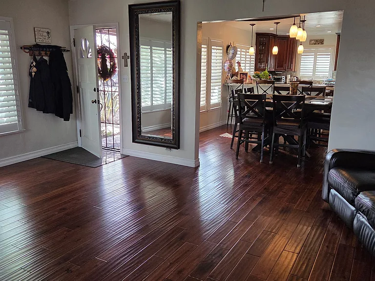 Rockway Dr — Photo 2