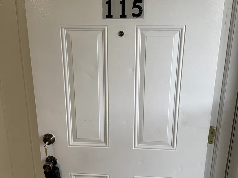 115 Garrett Ln #115 — Photo 9