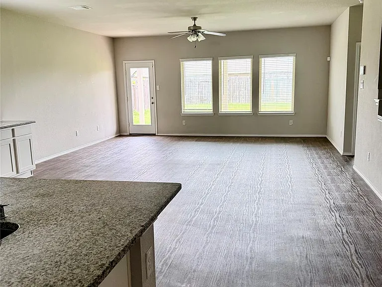 4406 Andorno Dr — Photo 6