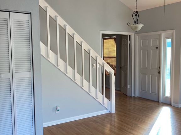 4th image of 418 N Cypress Dr