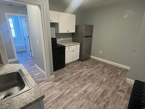 2nd image of 230 Fort Pleasant Avenue Warner St #62-2R