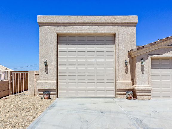 2nd image of 3273 Sheik Dr