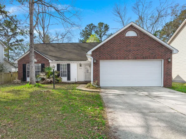262 Okehampton Dr, Goose Creek, SC 29445