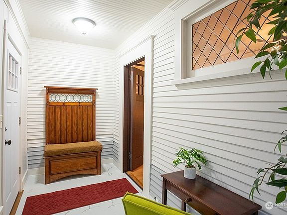 3rd image of 412 S Lafayette Avenue