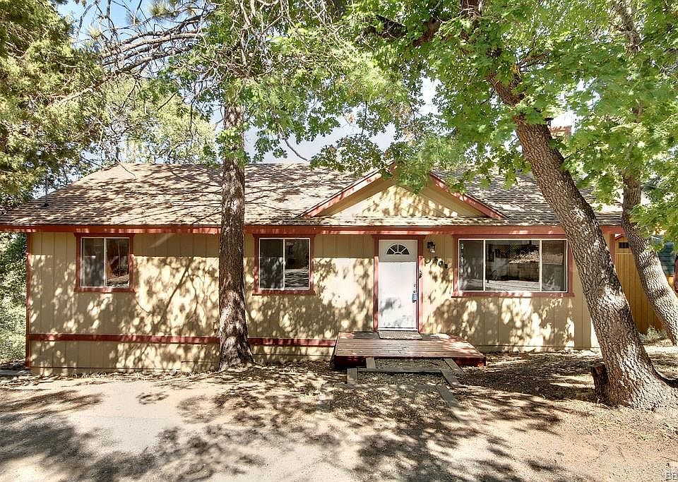 1st image of 503 Villa Grove Ave