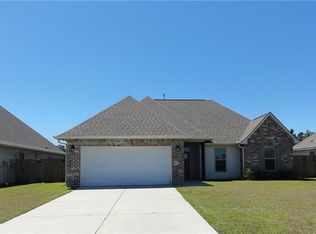 15516 Grassy Ln, Covington, LA 70433