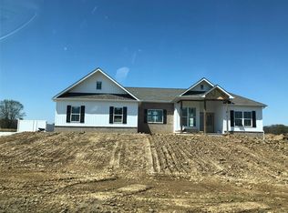 7541 Lake James Dr, Edwardsville, IL 62025