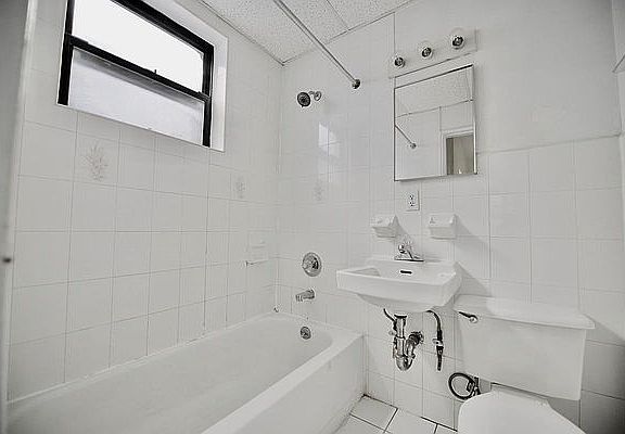 5th image of 151 Allen St #6L