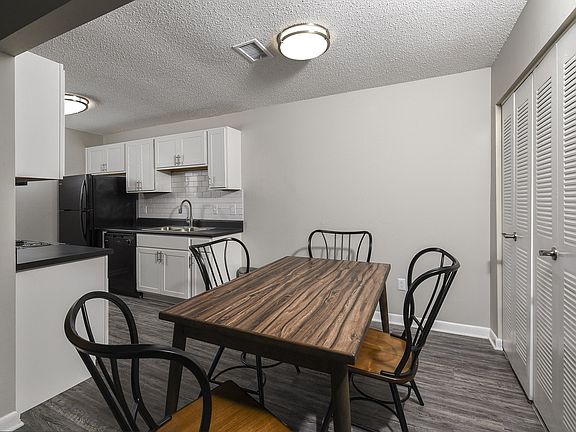 4th image of 2165 E River Trace Dr #2136E2