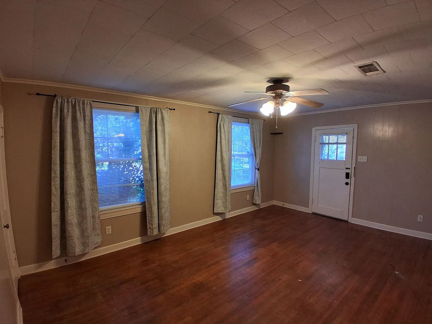 905 Pinckney Avenue — Photo 3