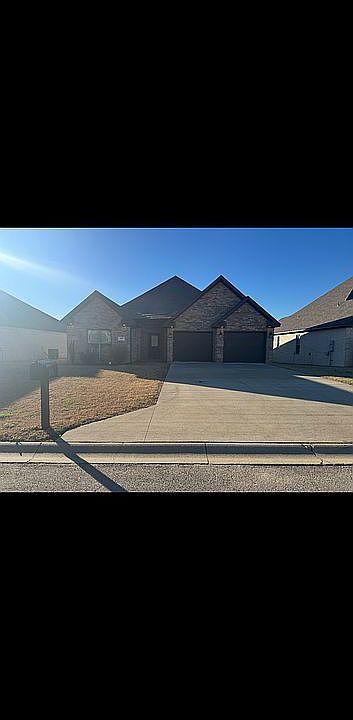 1st image of 4145 Lynx Ln
