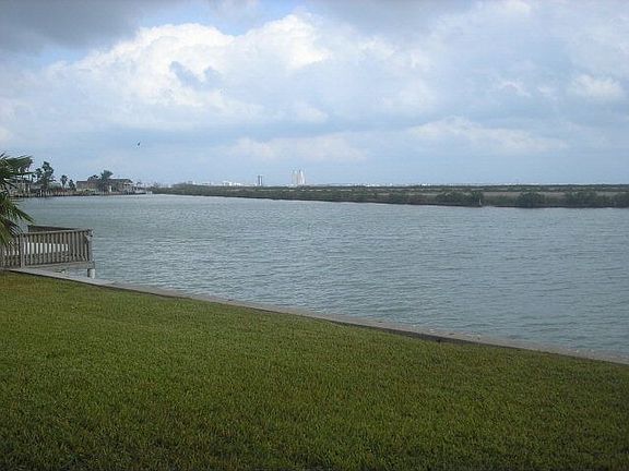 3rd image of 643 Sand Dollar Dr