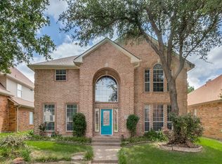 17712 Meadow Grove Ln, Dallas, TX 75287