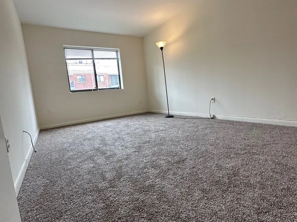 2811 East 26th Street image 4 of 38