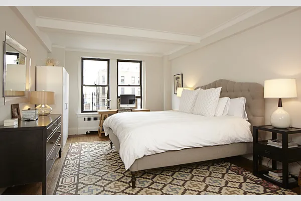 Sold by Stribling | media 11