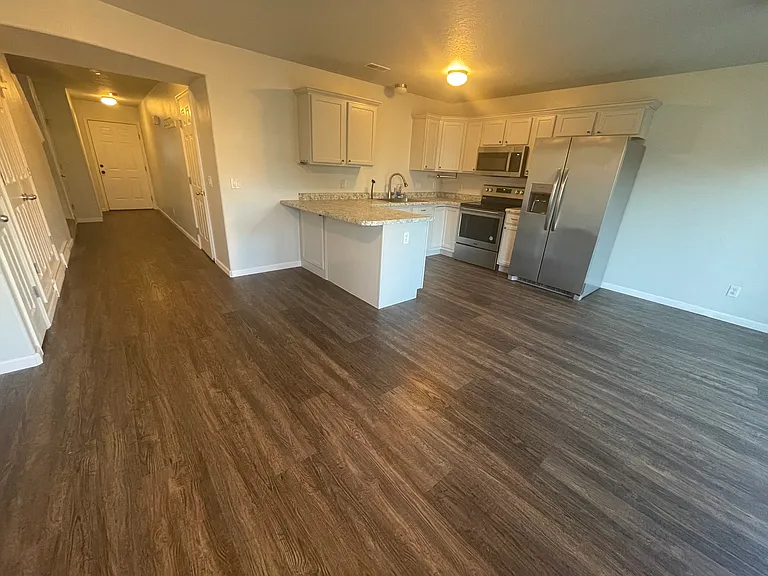 1261 W Bridalwood Loop — Photo 7