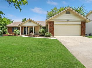 2921 N Kristopher Bnd, Saint Charles, MO 63303