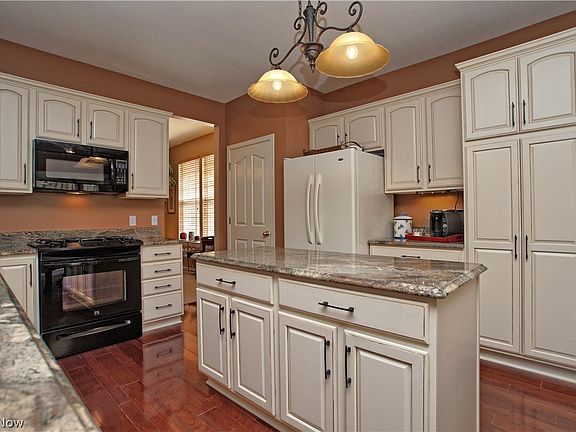 5th image of 7862 Rockdove Ln