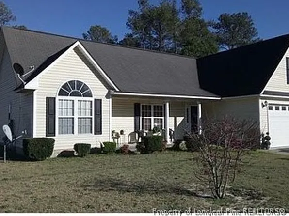 10005 Rockfish Rd, Raeford, NC 28376