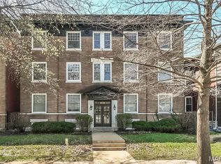 6126 Washington Blvd APT 302, Saint Louis, MO 63112