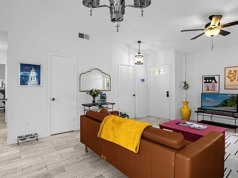 1334 Palo Alto Ct — Photo 11